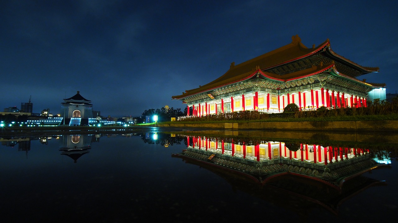 夜画最新话，探索都市夜晚的新篇章，感受都市夜色的魅力